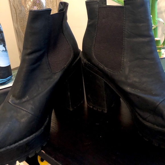 Chunky Black Heeled Ankle Boots - Picture 2 of 2